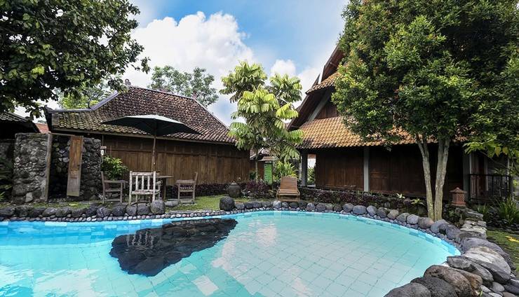  Tembi Rumah Budaya Yogyakarta - Pool