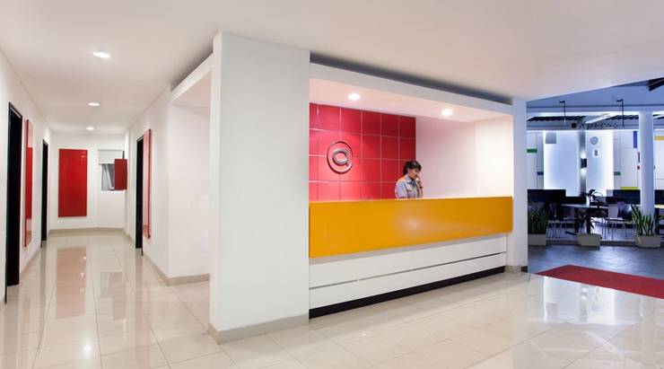  Amaris Cimanuk - Receptionist