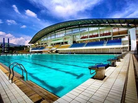  Isola Resort Bandung - Kolam Renang