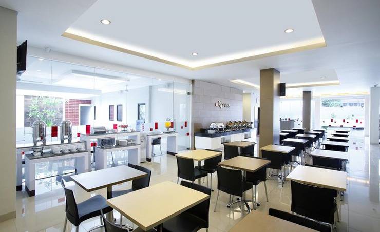  Amaris Cirebon - Restoran