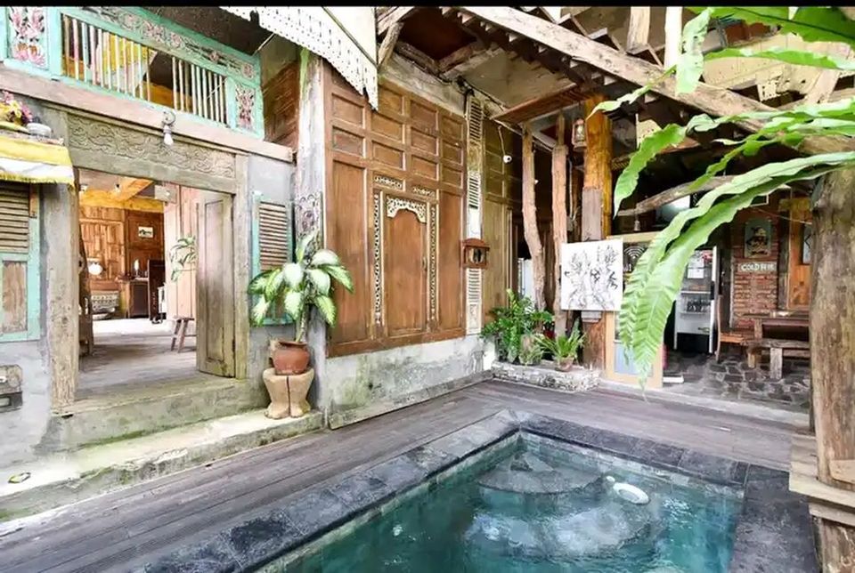 Bunga Desa Jimbaran Homestay