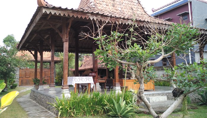  D Asti Guesthouse Yogyakarta - Lobby