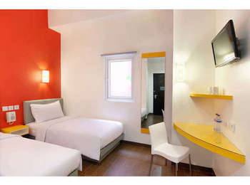 Amaris Pemuda Semarang - Smart Room Twin Offer Last Minute Deal