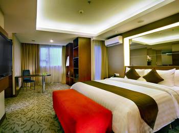 Aston Pluit - Suite Room Regular Plan