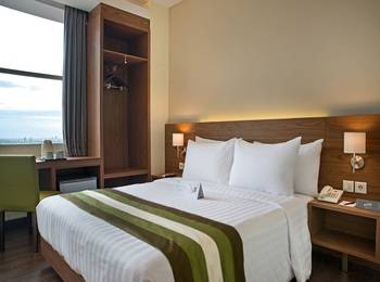 Grand Whiz Poins Square Simatupang - Superior Room Only Last Minute Deal