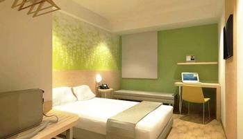 Zest Hotel Batam - Zest Queen Room Regular Plan