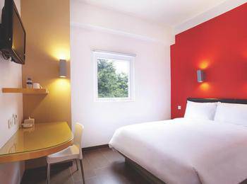 Amaris Cimanuk - Smart Room Queen Offer Last Minute Deal