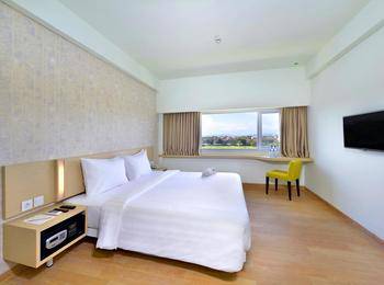Whiz Prime Hotel Sudirman Cilacap Cilacap - Standard Queen City View 