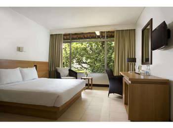 Hotel Santika Bandung Bandung - Superior Room King Regular Plan