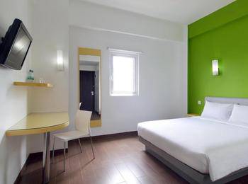 Amaris Pekanbaru - Smart Room Queen Offer Last Minute Deal