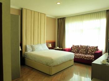 Hotel 55 B&B Jakarta - Suite Room 