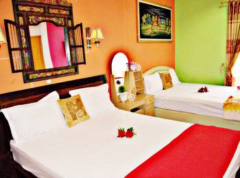 Nitada Premier Yogyakarta Yogyakarta - Family Room Twin Double Bed Include Breakfast 4 Person Hot Deal 50%