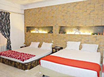 Nitada Premier Yogyakarta Yogyakarta - Family Room Twin Double Bed Include Breakfast 4 Person Hot Deal 50%