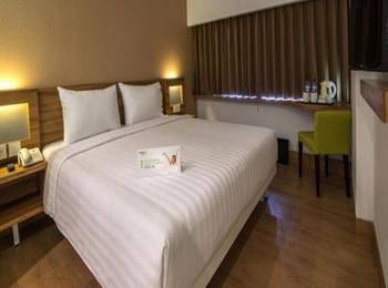 Whiz Prime Balikpapan - Whiz Deluxe Room Only Regular Plan