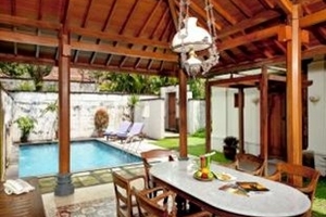  The Cangkringan Jogja Villas & Spa Yogyakarta - Bersantap di Gading Villa