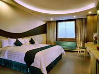 Aston Cirebon - Suite Room Regular Plan